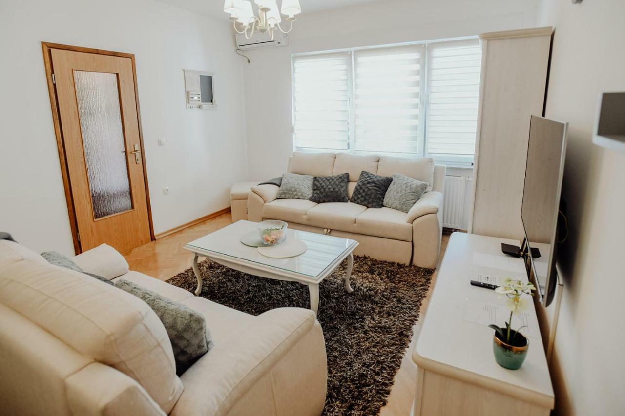 Apartman M5 Ðakovo Екстериор снимка
